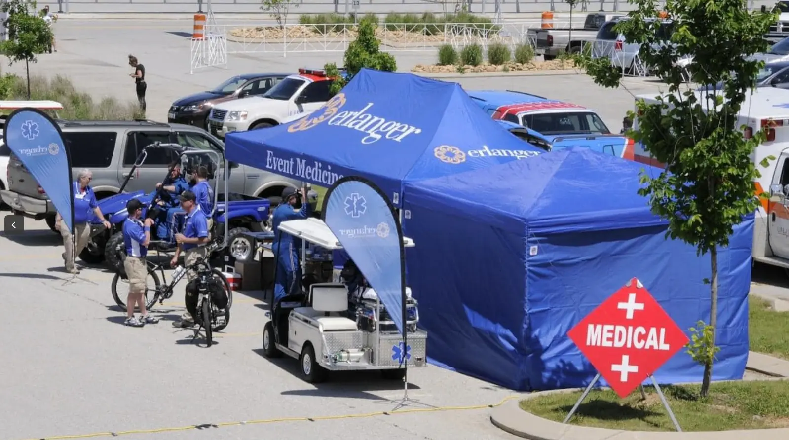 Customized pop-up tent 